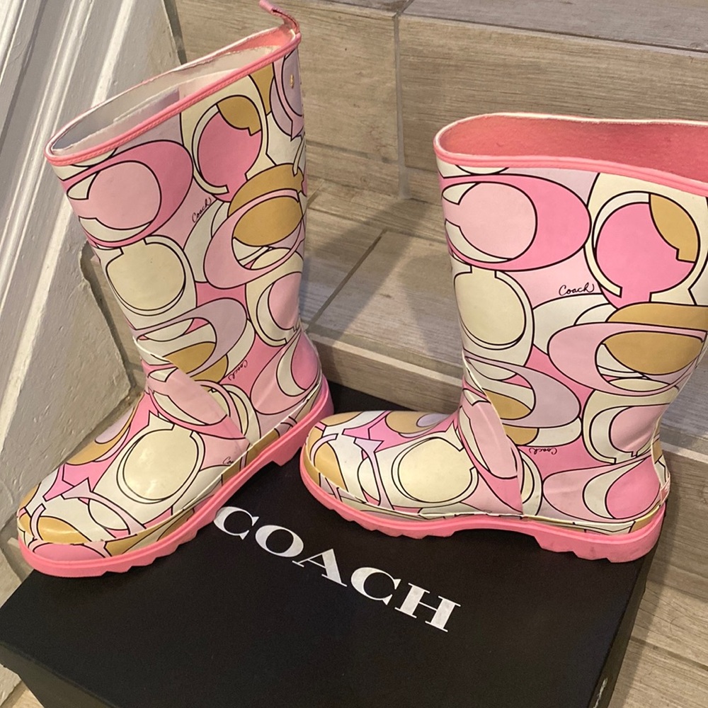 Rain boots